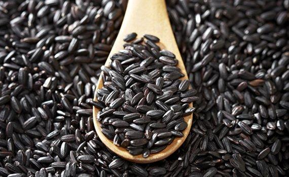 食疗：患上白癜风吃什么能控制病情？